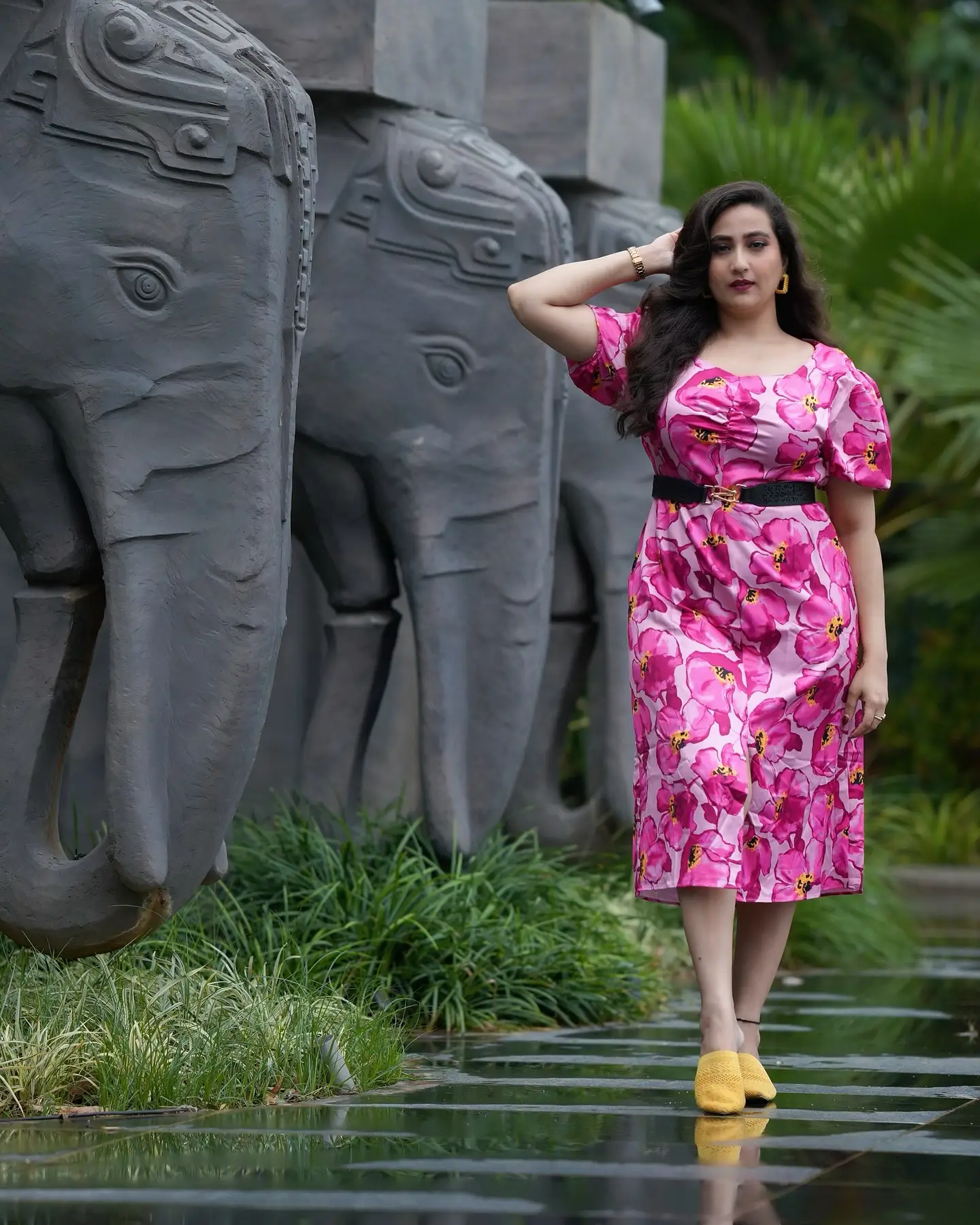 South Indian TV Actress Rampalli Manjusha In Pink Gown